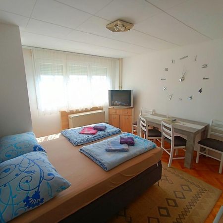 Studio Ema Ni Extérieur photo